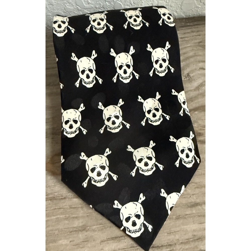 Addiction Skull Tie Black White Gothic Punk Novelty Necktie